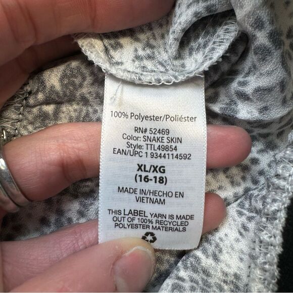 Time and Tru Women's Accordion Pleat Snakeskin Skirt XL Extra Large 16 18 Grey - Picture 7 of 9